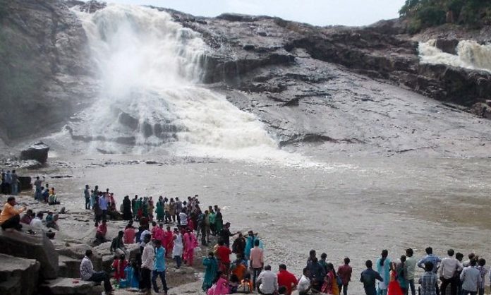 Annual income of lakhs from each waterfall