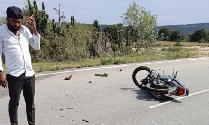 Bike accident in nagarkurnool district