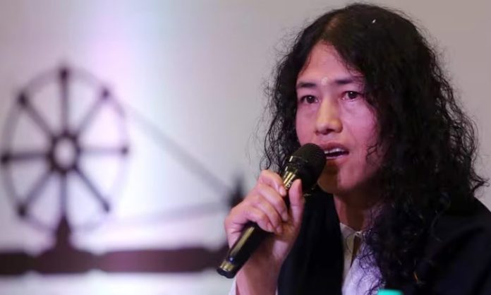 CM should apologize to people: Irom Sharmila