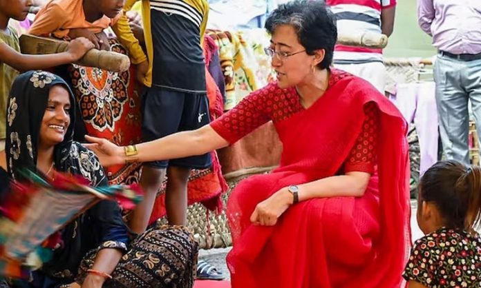 Delhi Minister Atishi pulls up bureaucrat over delay in flood