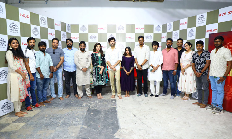 Director Ameer wishes Sabarish Nanda and Vasanth Ravi's new movie