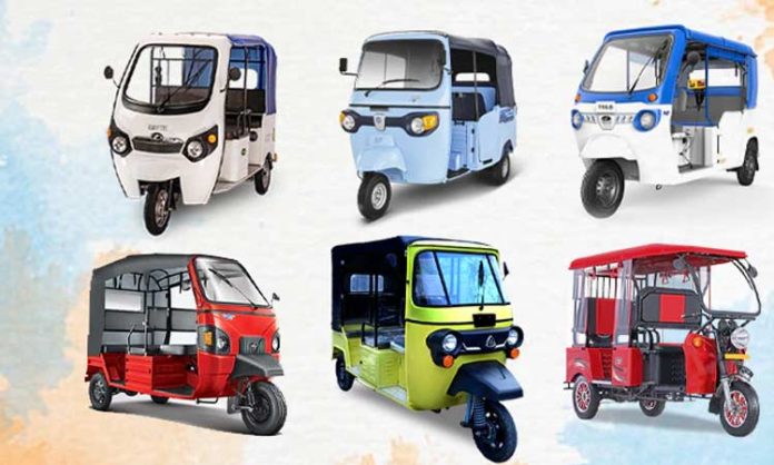 Distribution of 30 electric autos to unemployed youth