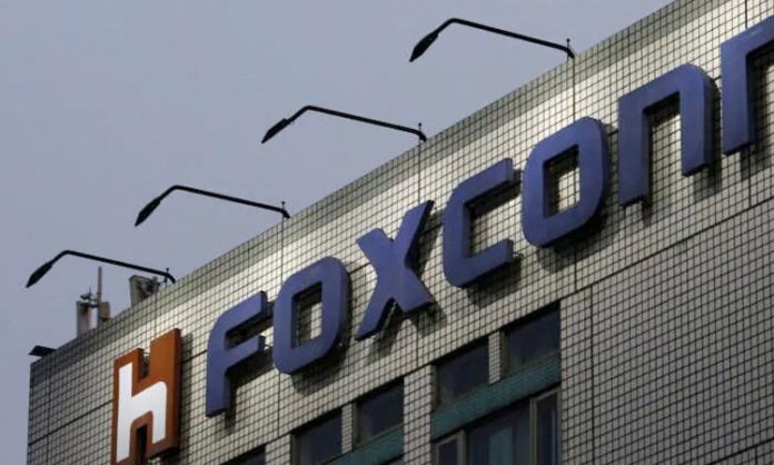 Foxconn to pursue India plan without Vedanta