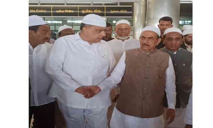 First flight of Haj pilgrims to Shamshabad airport