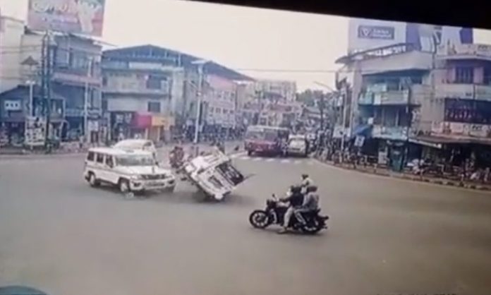 Kerala Education Minister convoy vehicle crashes into ambulance