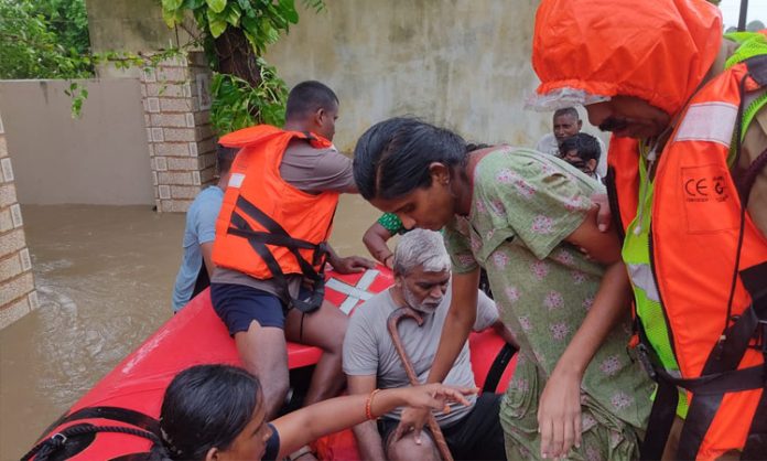 Moranchapalli villagers trapped in water are safe