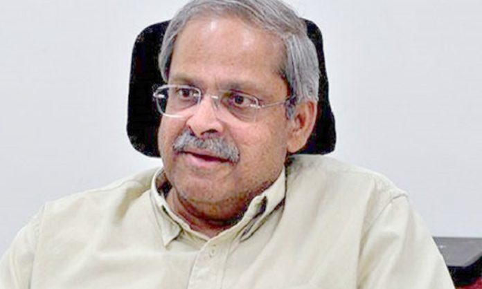 Country's economy doomed: Dr Parakala Prabhakar