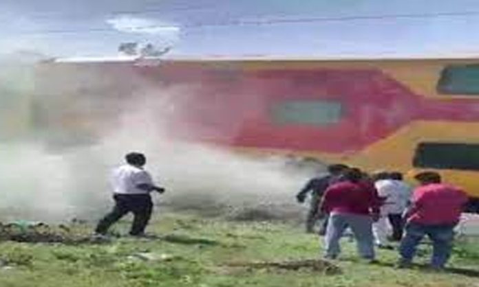 Smoke in Chennai-Bangalore double decker train