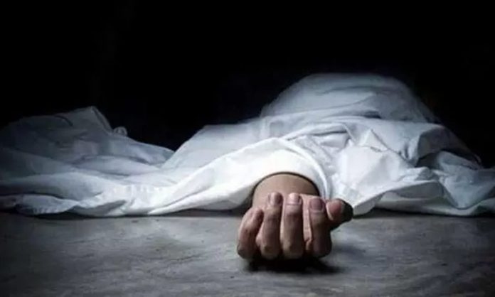 Thief died after fall into wall in Mancherial