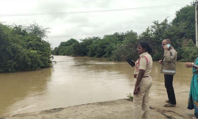 Woman drowned in ayyavaripalli river ranga reddy
