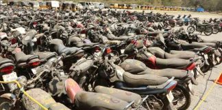 Auction of impounded vehicles