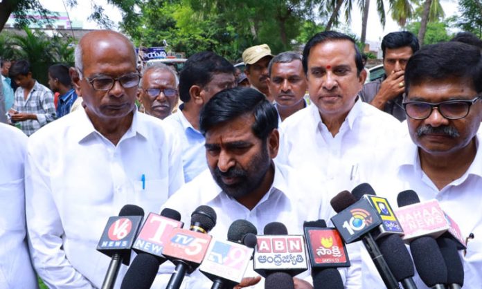 Jagadeesh reddy comments on congress