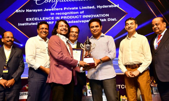Shiv Narayan Jewellers Receives FTCCI Awards