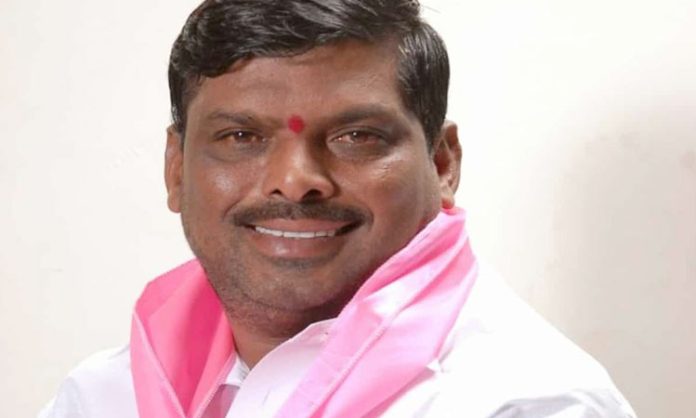 MLA Mahipal Reddy Son Died due to Health Issue