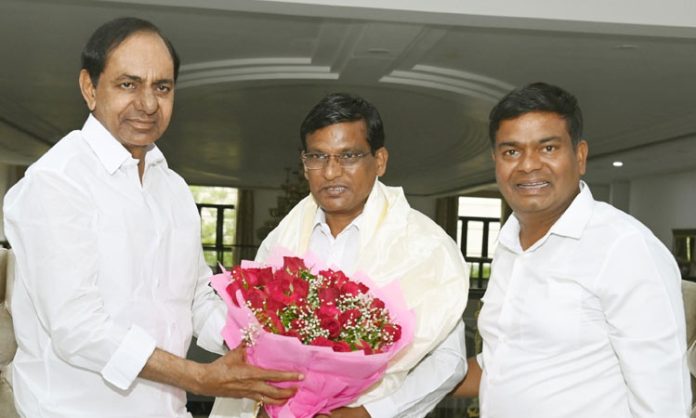 Dr. Badham Madhusekhar thanked CM KCR