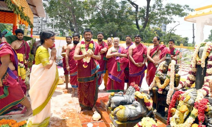 CS Special Pujas at Pochamma Temple