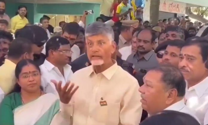 Chandrababu visited the Gaddar family