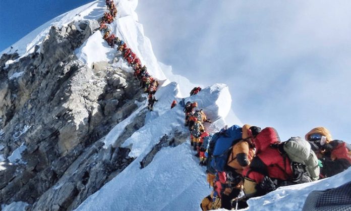 Nepal to increase Everest climbing fee for foreigners