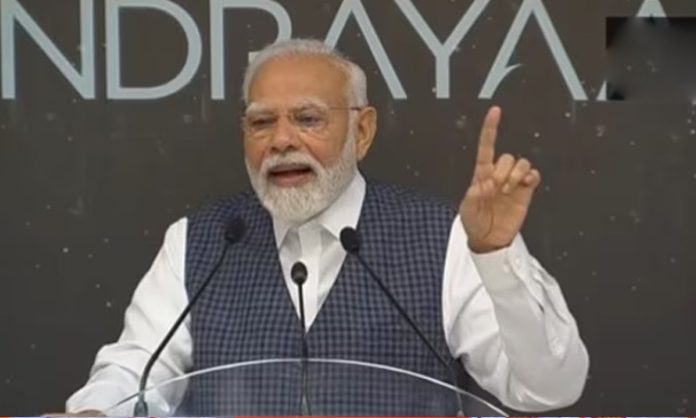 PM Modi praise chandrayaan 3