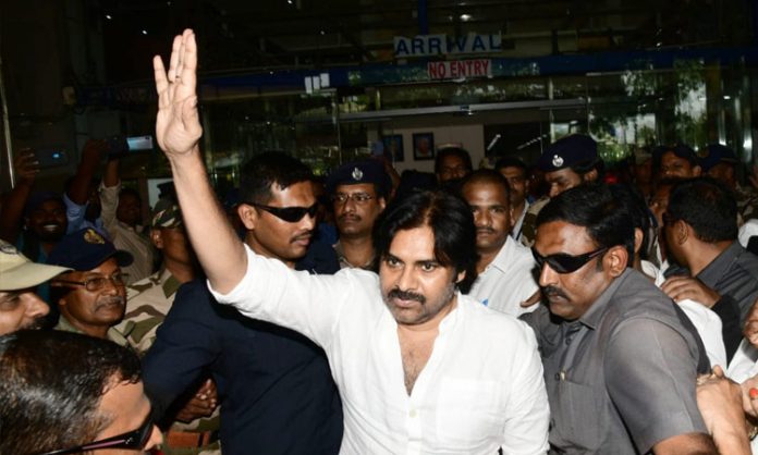 Pawan Kalyan Varahi Yatra From Vizag