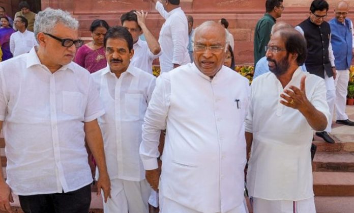 President Murmu agrees to meet with Opposition MPs