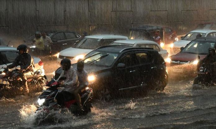 Rain in many parts of the city