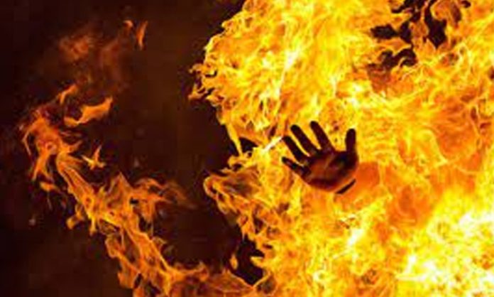 Woman Burnt body found on outskirts of Hyderabad