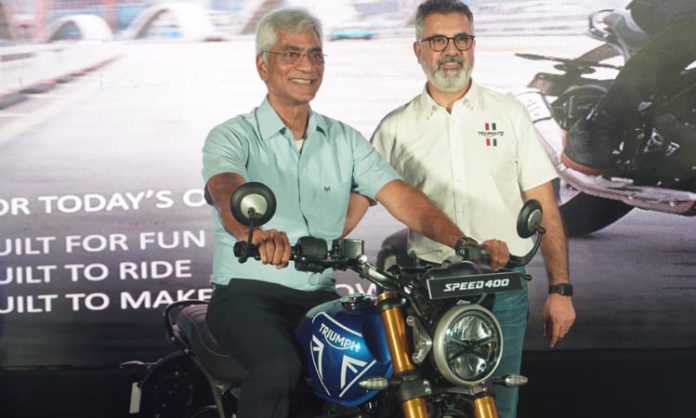 First Batch of Triumph Speed 400 bikes Delivered in Vizag