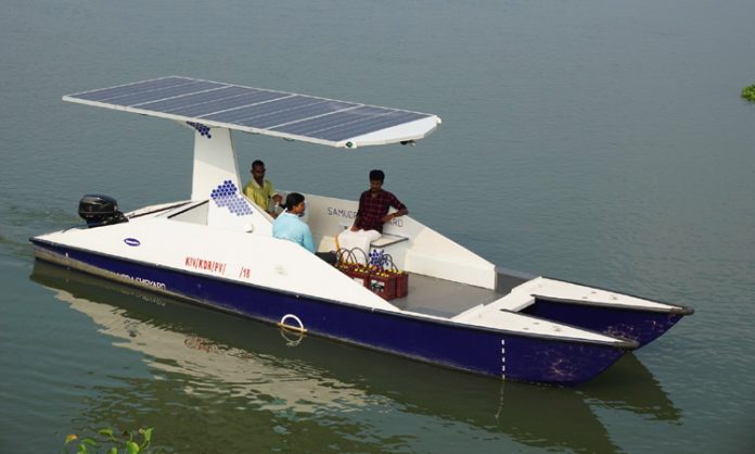 Solar boats for fishing in reservoirs