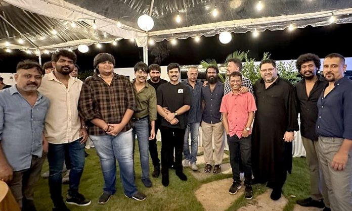 Director Shankar's birthday party pic viral