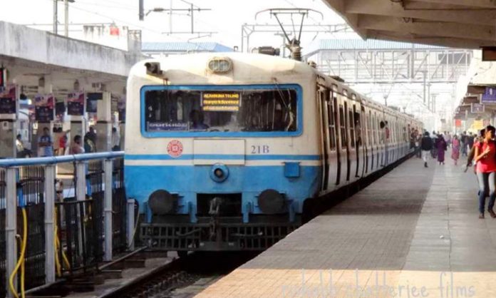 10 trains between Hyderabad- to Lingampalli
