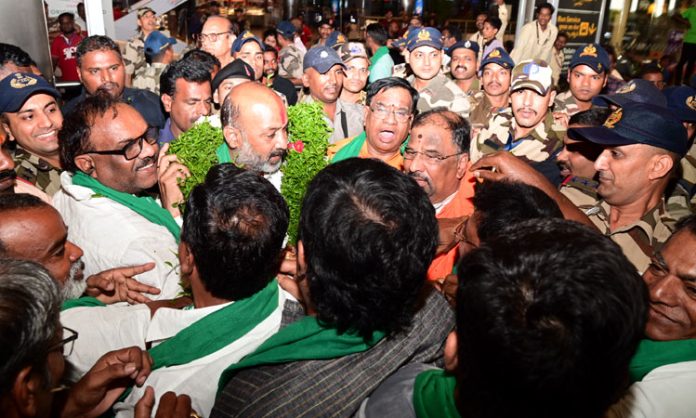 Bandi Sanjay reached to Hyderabad from US