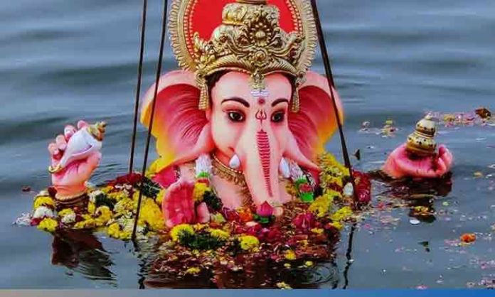 Ganesh Immersion continue in Hyderabad