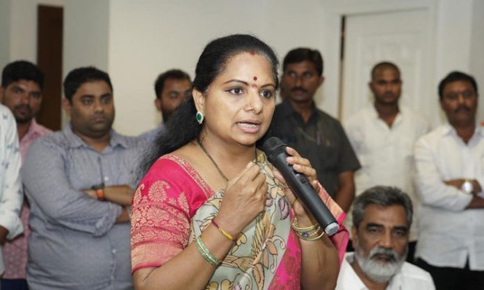 Rose flag should be hoisted in Singareni region: MLC Kavitha