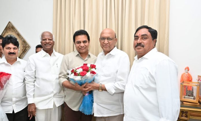 Sudhakar Rao met Minister KTR