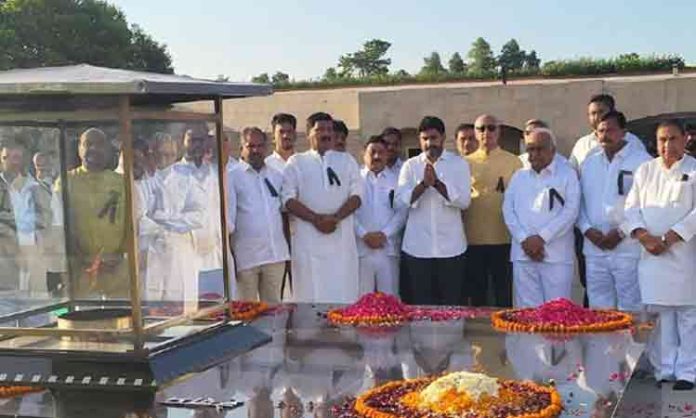 TDP MPs sitting at Raj Ghat in Delhi