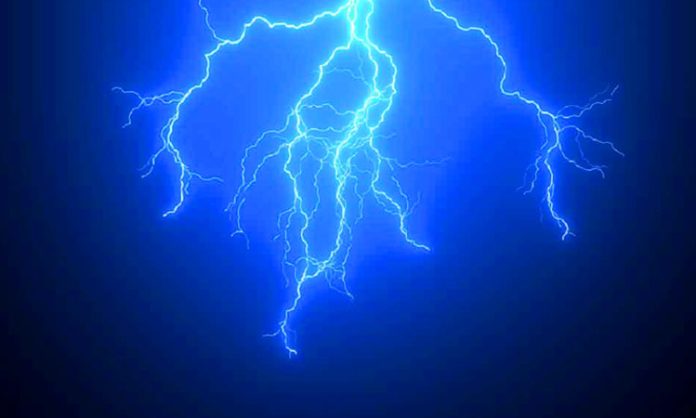 Two women died due to lightning in Jayashankar bhupalpally