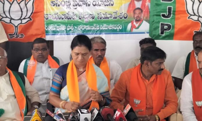 dk aruna comments on BRS And congress