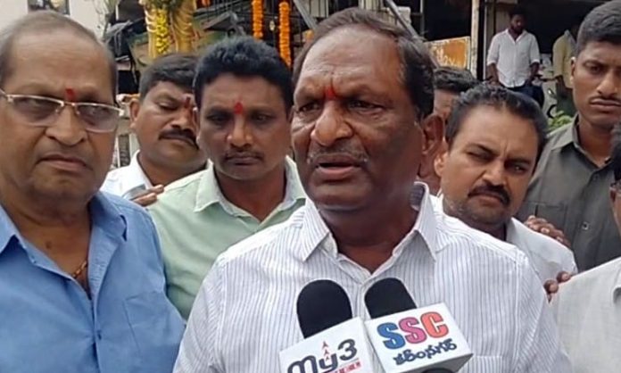Koppula Eshwar Fires on Governor Tamilisai