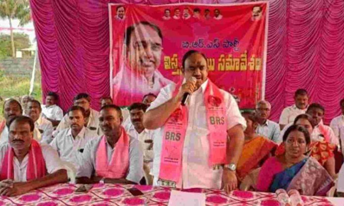 Protest against BRS MLA Satish