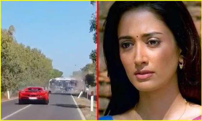 Bollywood actress Gayatri Joshi car accident