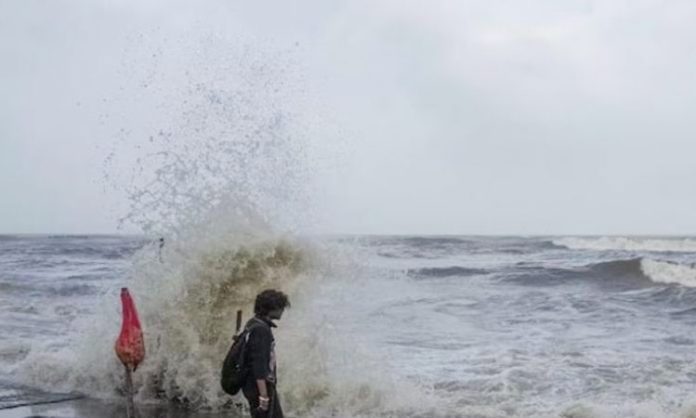 Cyclone Tej threat to India