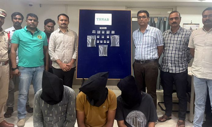 3 Arrested for selling drugs in Hyderabad