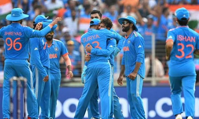 India bundles out Pakistan for 191 in 43 overs