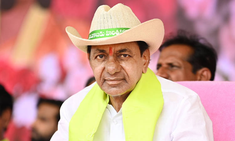 CM KCR