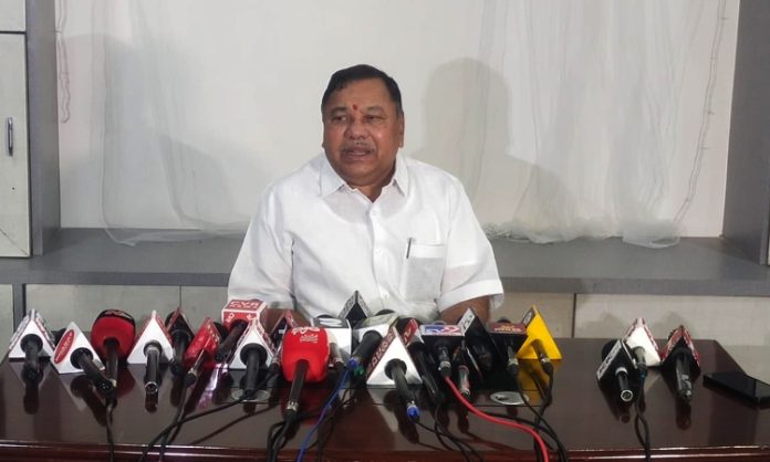 Kasani Gnaneshwar resigns from TTDP