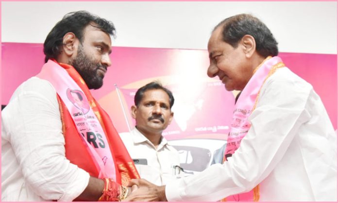 P Vishnuvardhan Reddy Joins BRS In Presence Of KCR