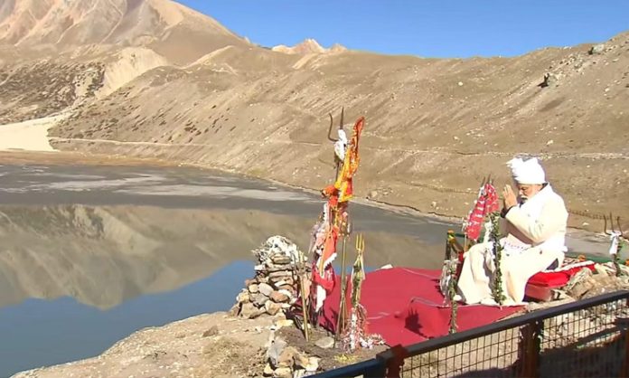 PM Modi offers prayers at Parvati Kund in Uttarakhand