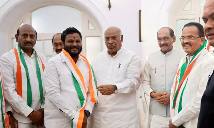 Motkupalli Narasimhulu and Neelam Madhu joins Congress
