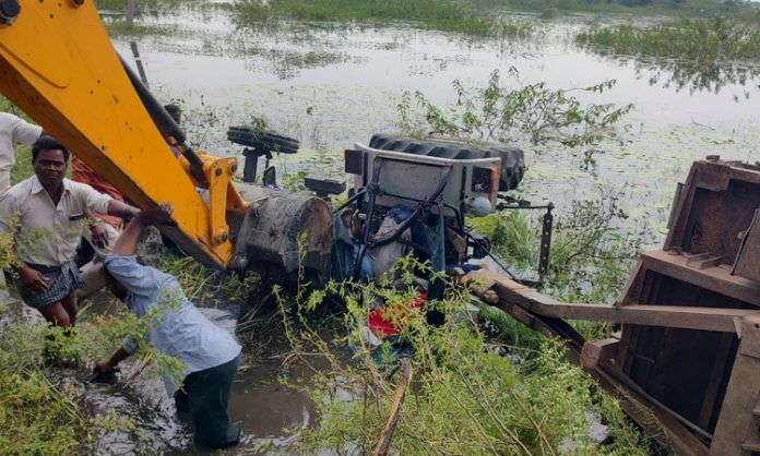 Tractor fell into the Canal...three died